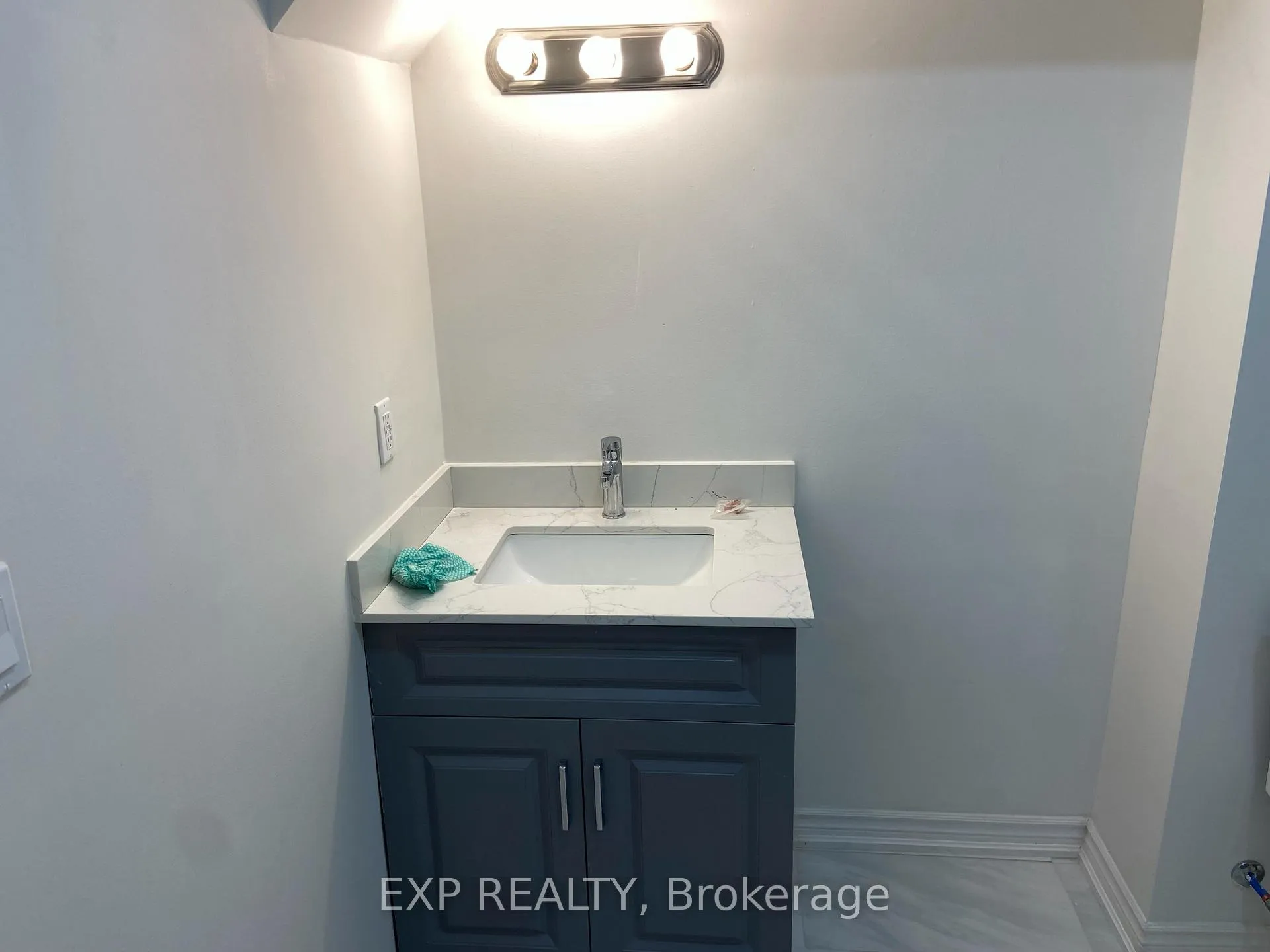 Photo 11 of Unit Bsmt, 32 Commonwealth Road, Barrie, Innis-Shore — HOMEH