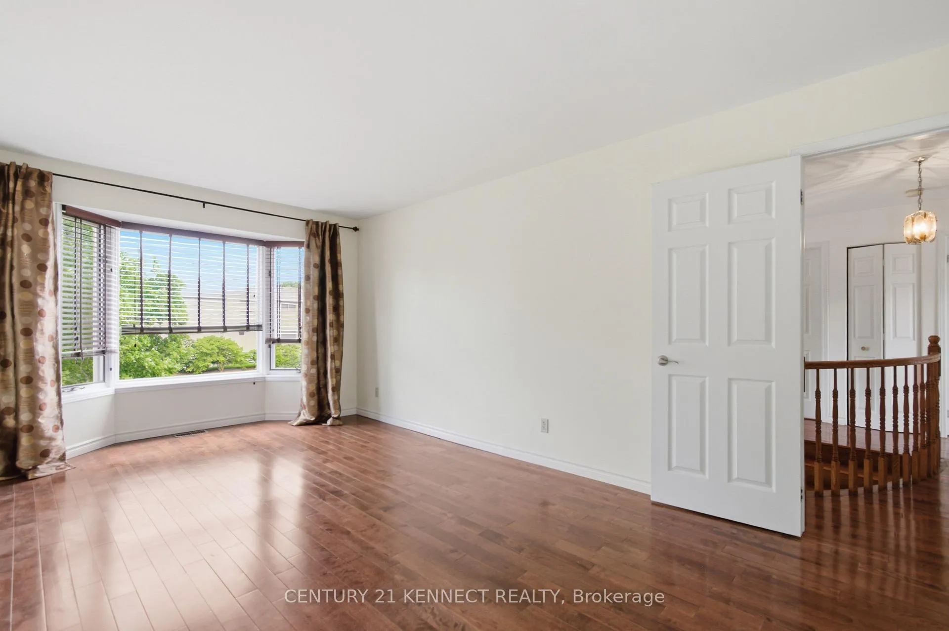 Photo 33 of 848 Fairlawn Avenue, Ottawa, McKellar Heights/Glabar Park — HOMEH