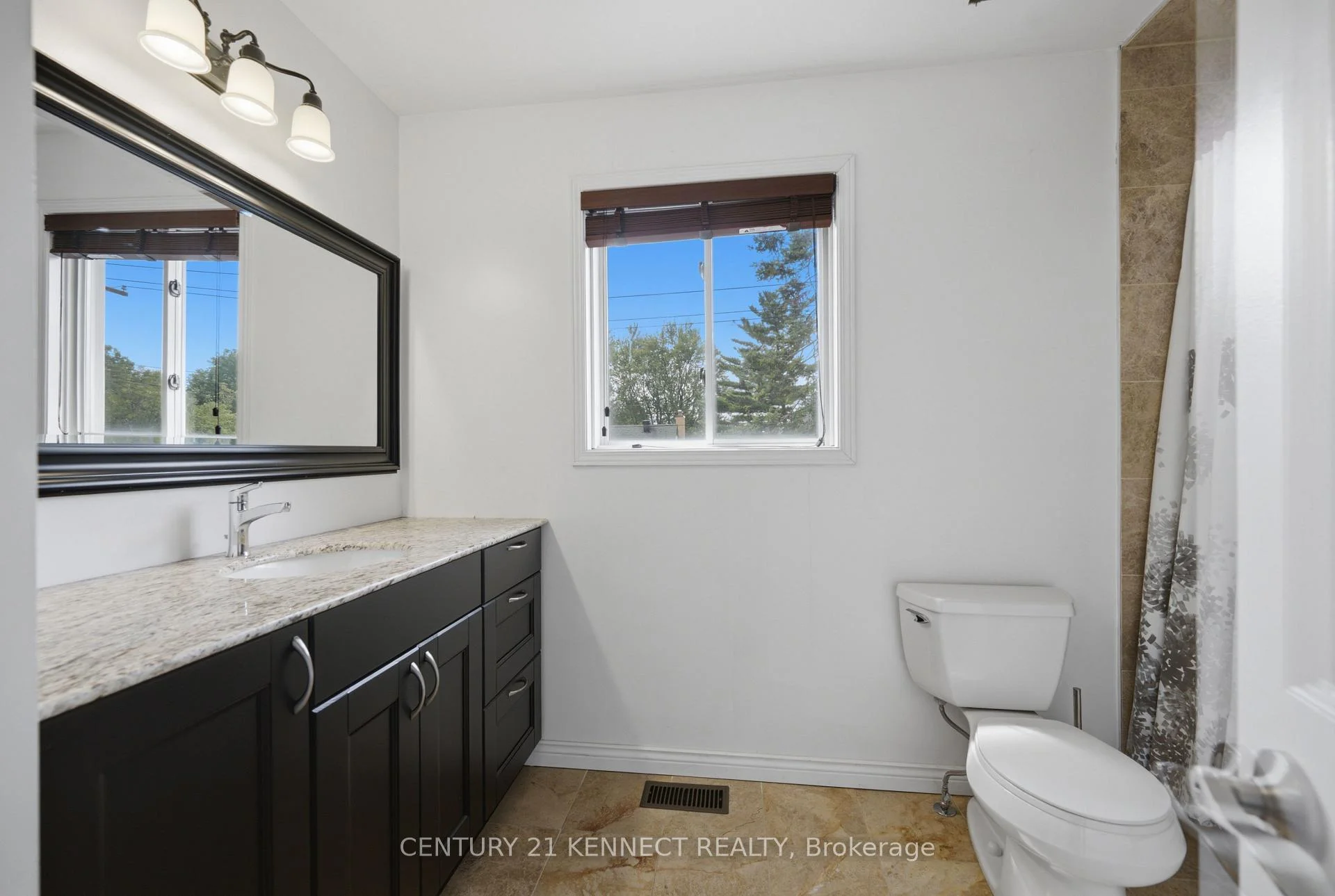 Photo 52 of 848 Fairlawn Avenue, Ottawa, McKellar Heights/Glabar Park — HOMEH
