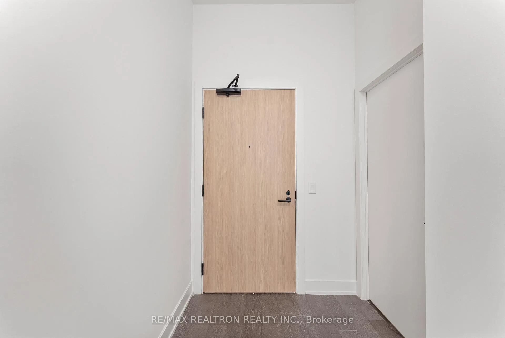 Photo 3 of Unit 4106, 15 Mercer Street, Toronto, Waterfront Communities — HOMEH