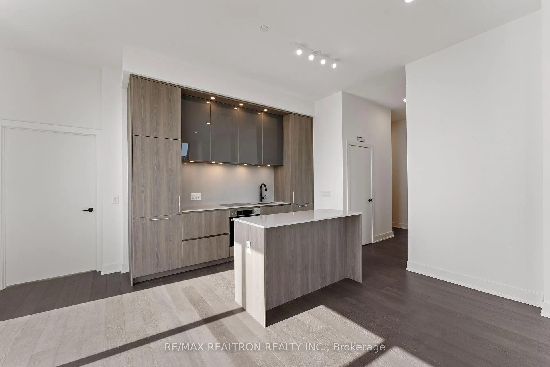 Photo 10 of Unit 4106, 15 Mercer Street, Toronto, Waterfront Communities — HOMEH