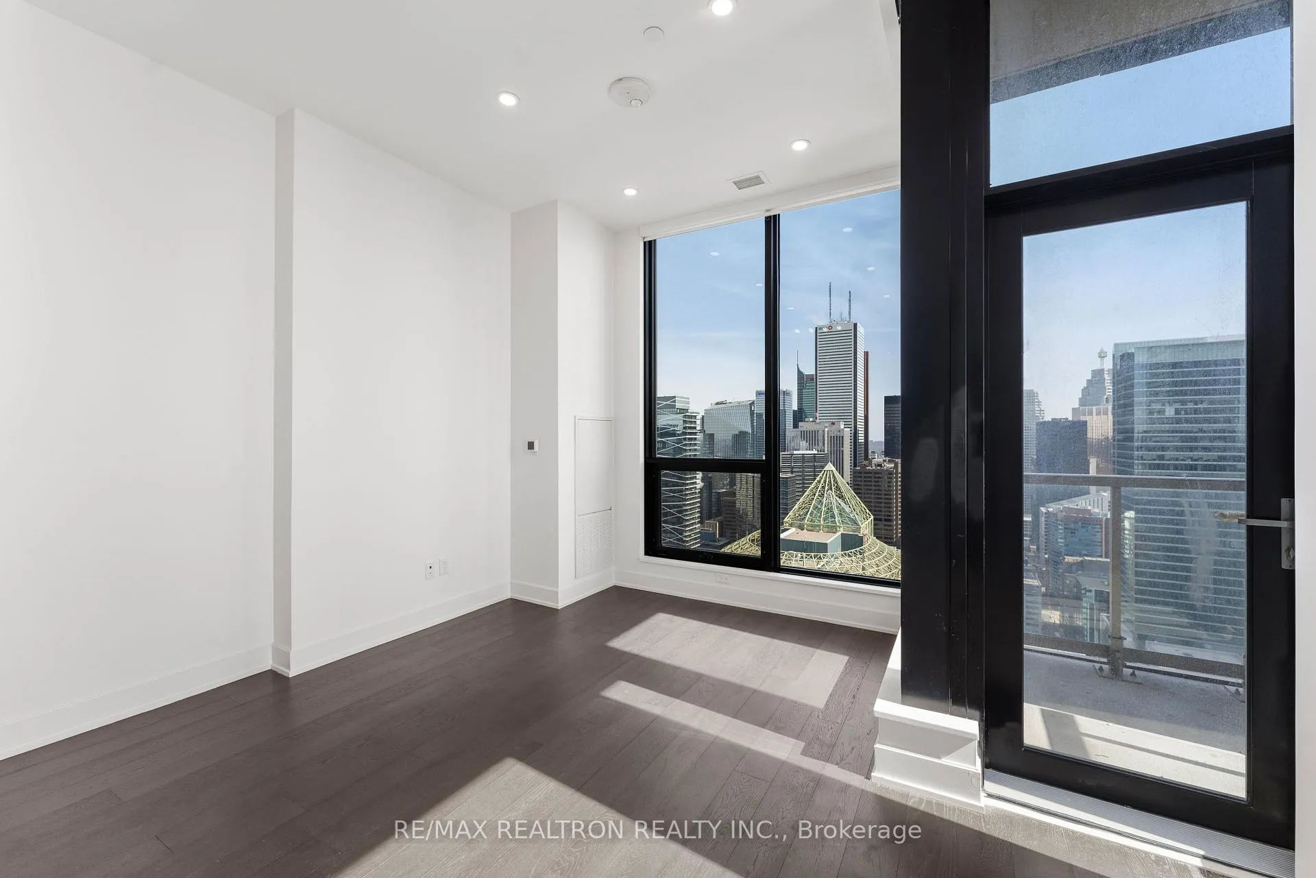 Photo 12 of Unit 4106, 15 Mercer Street, Toronto, Waterfront Communities — HOMEH