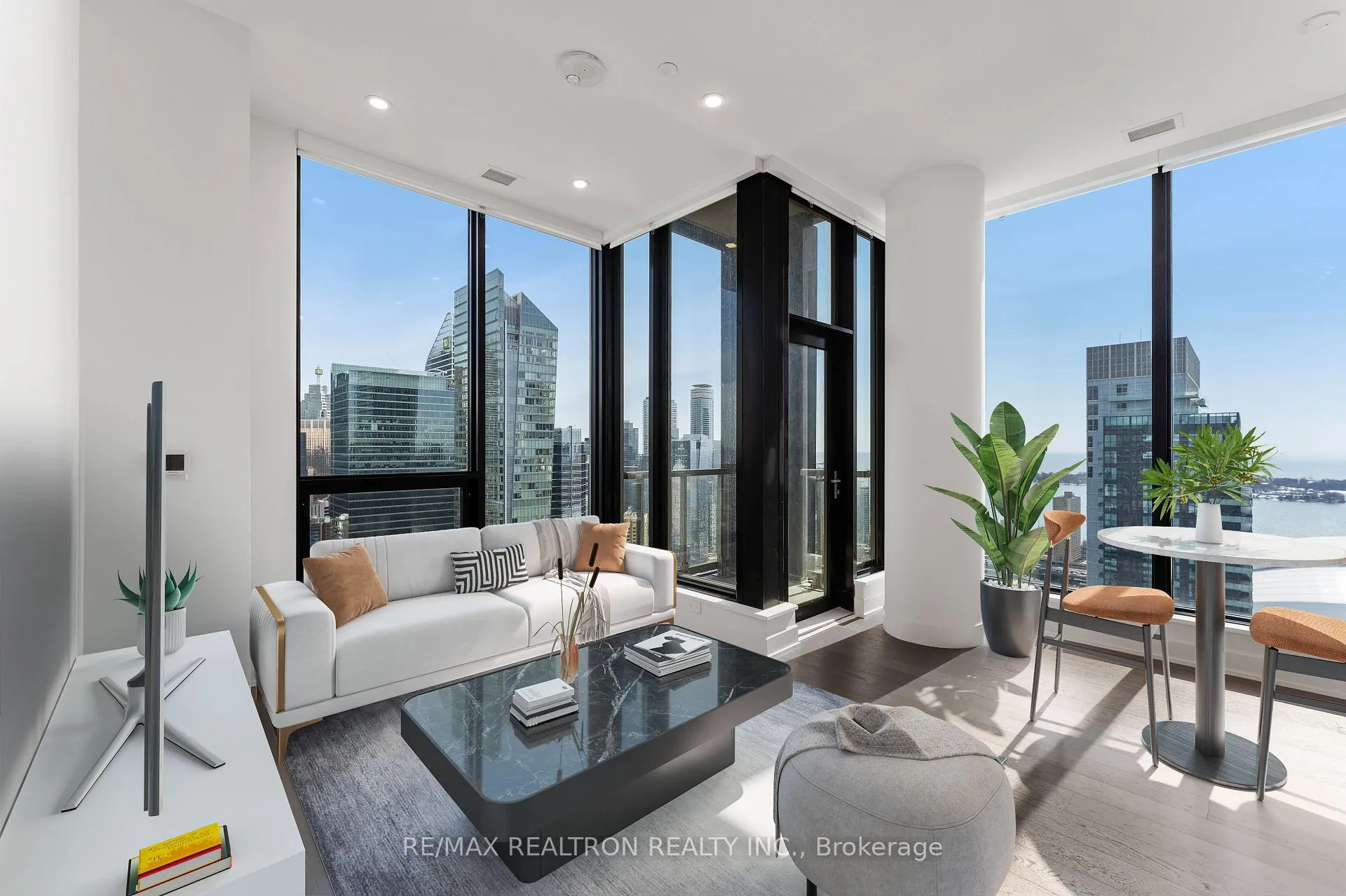 Photo 15 of Unit 4106, 15 Mercer Street, Toronto, Waterfront Communities — HOMEH