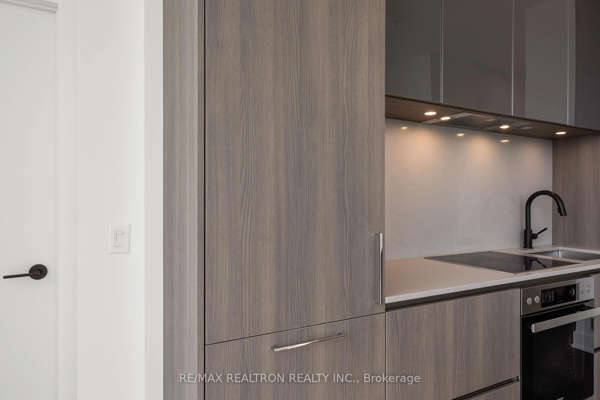 Photo 23 of Unit 4106, 15 Mercer Street, Toronto, Waterfront Communities — HOMEH