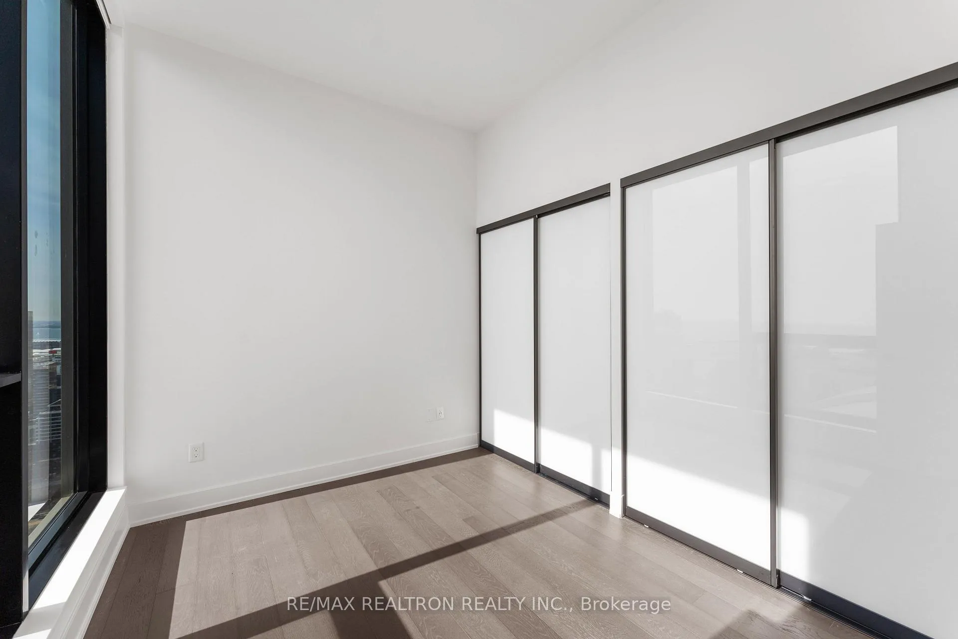 Photo 24 of Unit 4106, 15 Mercer Street, Toronto, Waterfront Communities — HOMEH