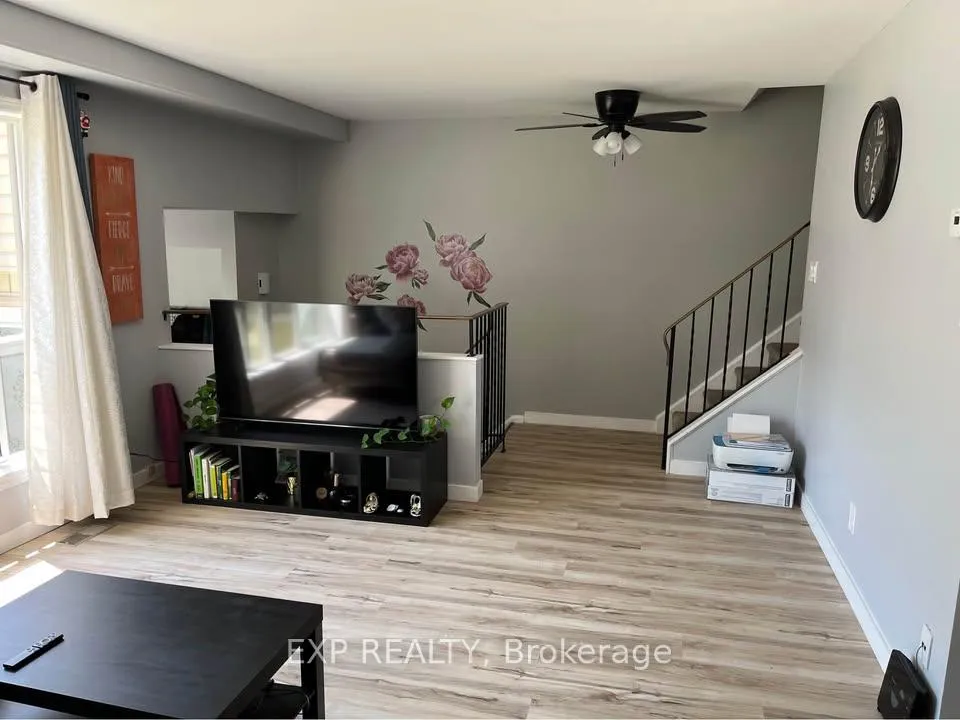 Photo 4 of Unit 135, 20 Sonnet Crescent, Ottawa, Westcliffe Estates — HOMEH