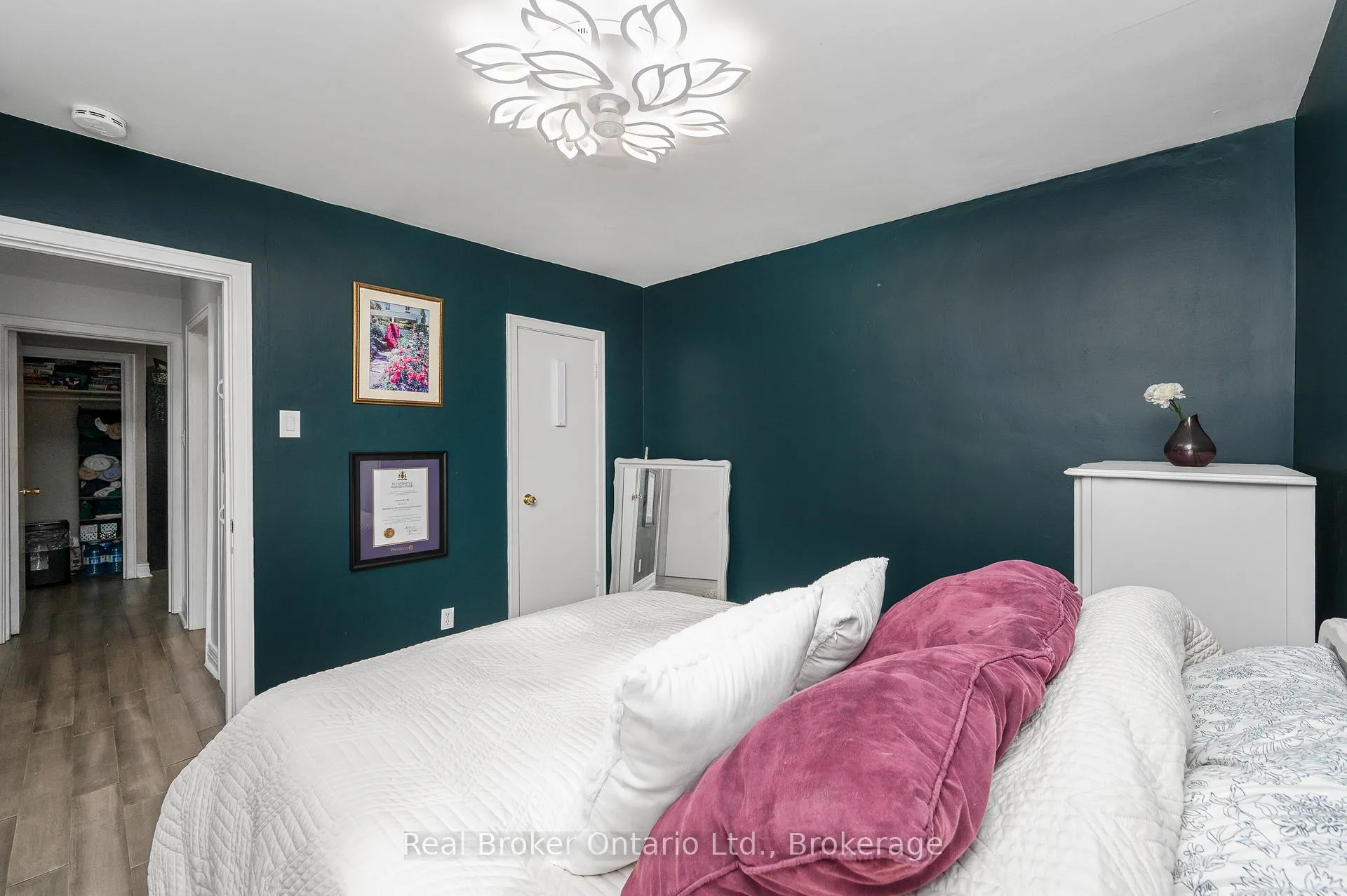 Photo 13 of Unit 3A, 5 East 36th Street, Hamilton, Raleigh — HOMEH