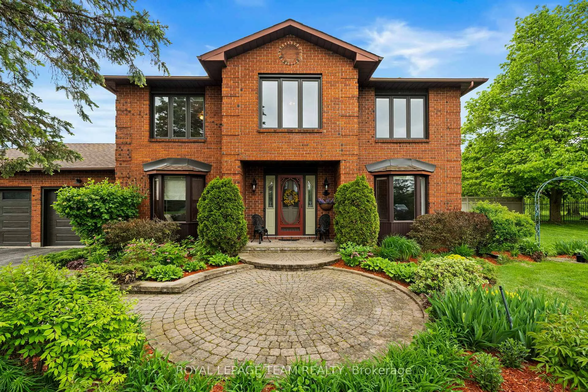Photo 4 of 7009 Quinnfield Way, Ottawa, Greely — HOMEH