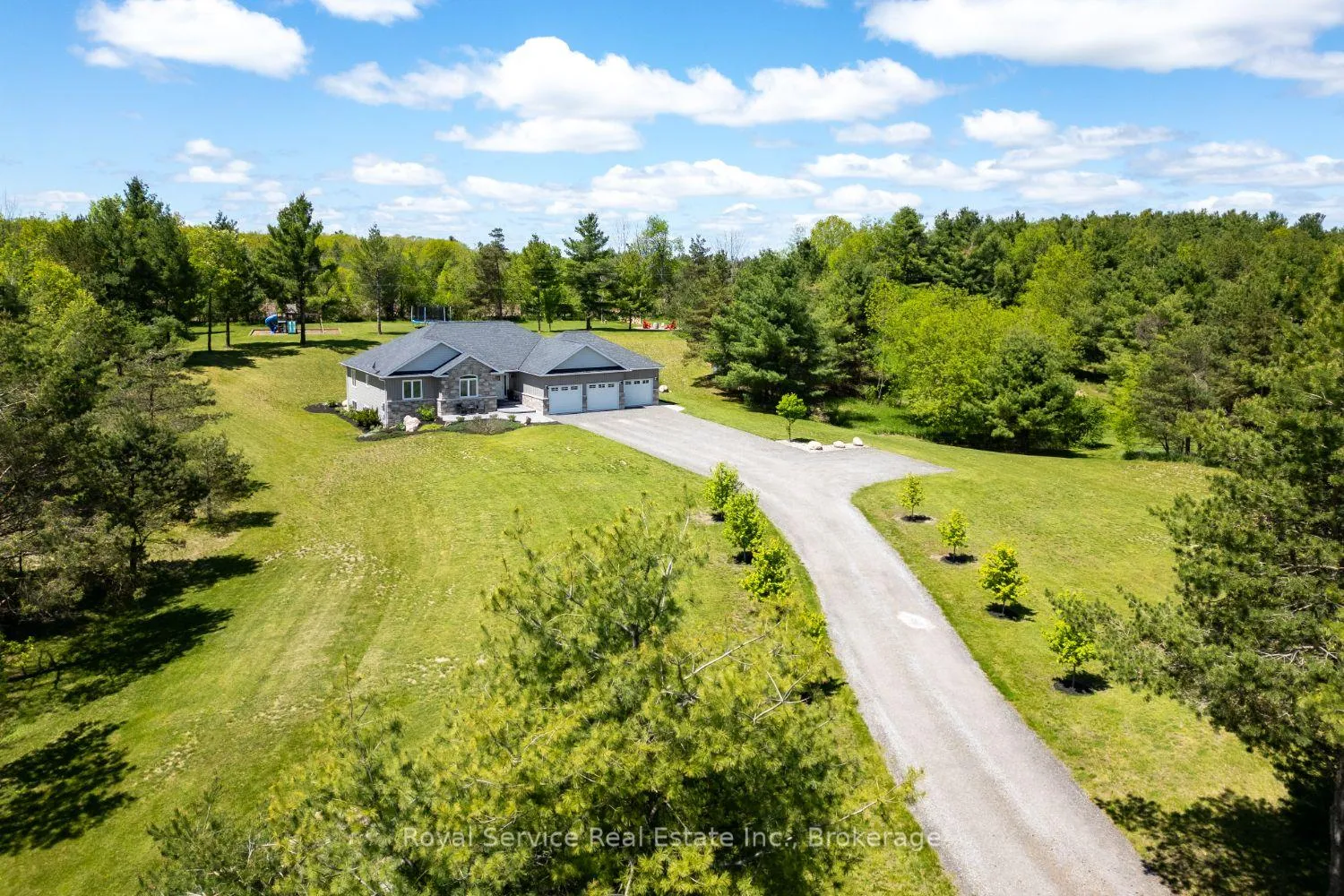 Photo 1 of 130 County 10 Road, Cavan Monaghan, Cavan Twp — HOMEH