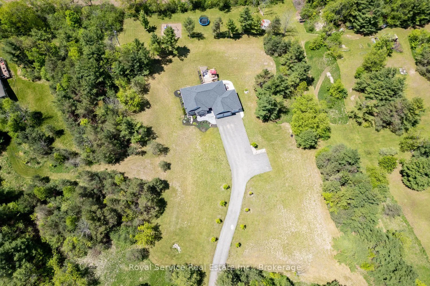 Photo 4 of 130 County 10 Road, Cavan Monaghan, Cavan Twp — HOMEH
