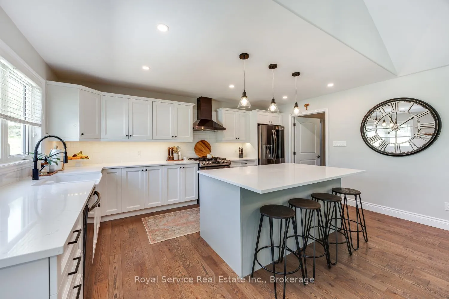 Photo 16 of 130 County 10 Road, Cavan Monaghan, Cavan Twp — HOMEH