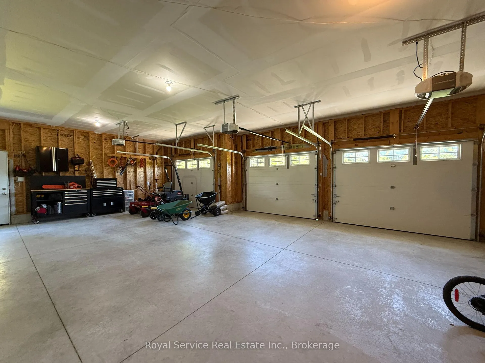 Photo 45 of 130 County 10 Road, Cavan Monaghan, Cavan Twp — HOMEH
