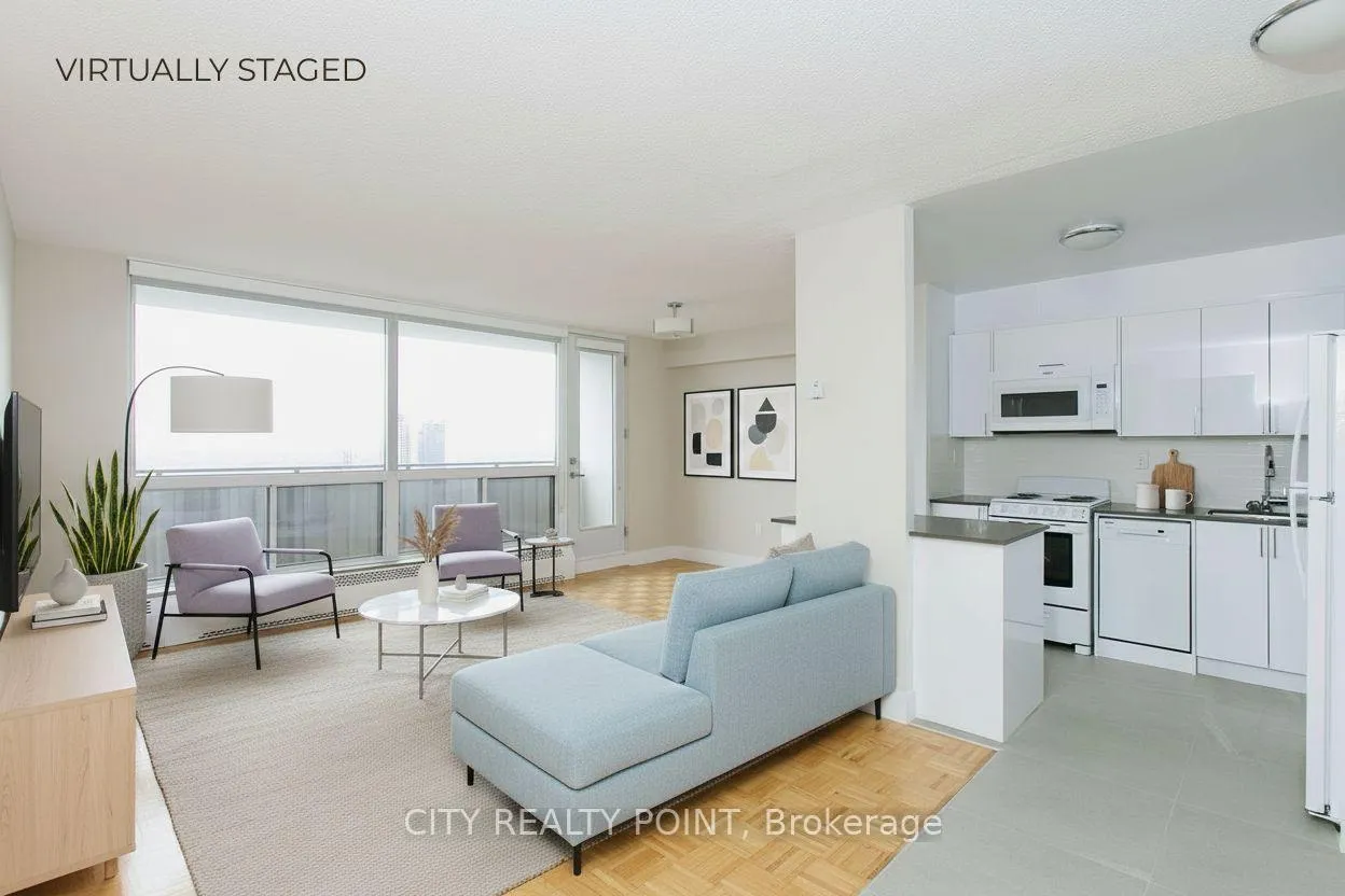 Front of Unit PH10, 666 Spadina Avenue