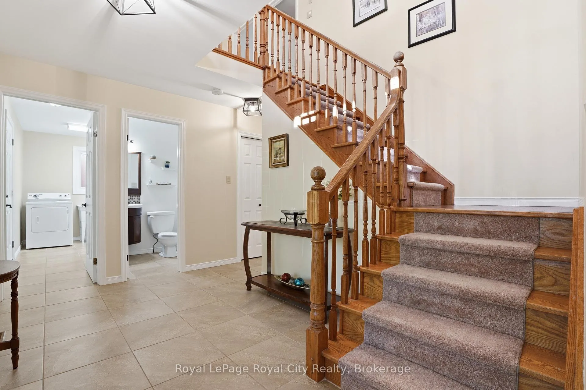 Photo 5 of 3 Darby Road, Guelph, Willow West/Sugarbush/West Acres — HOMEH