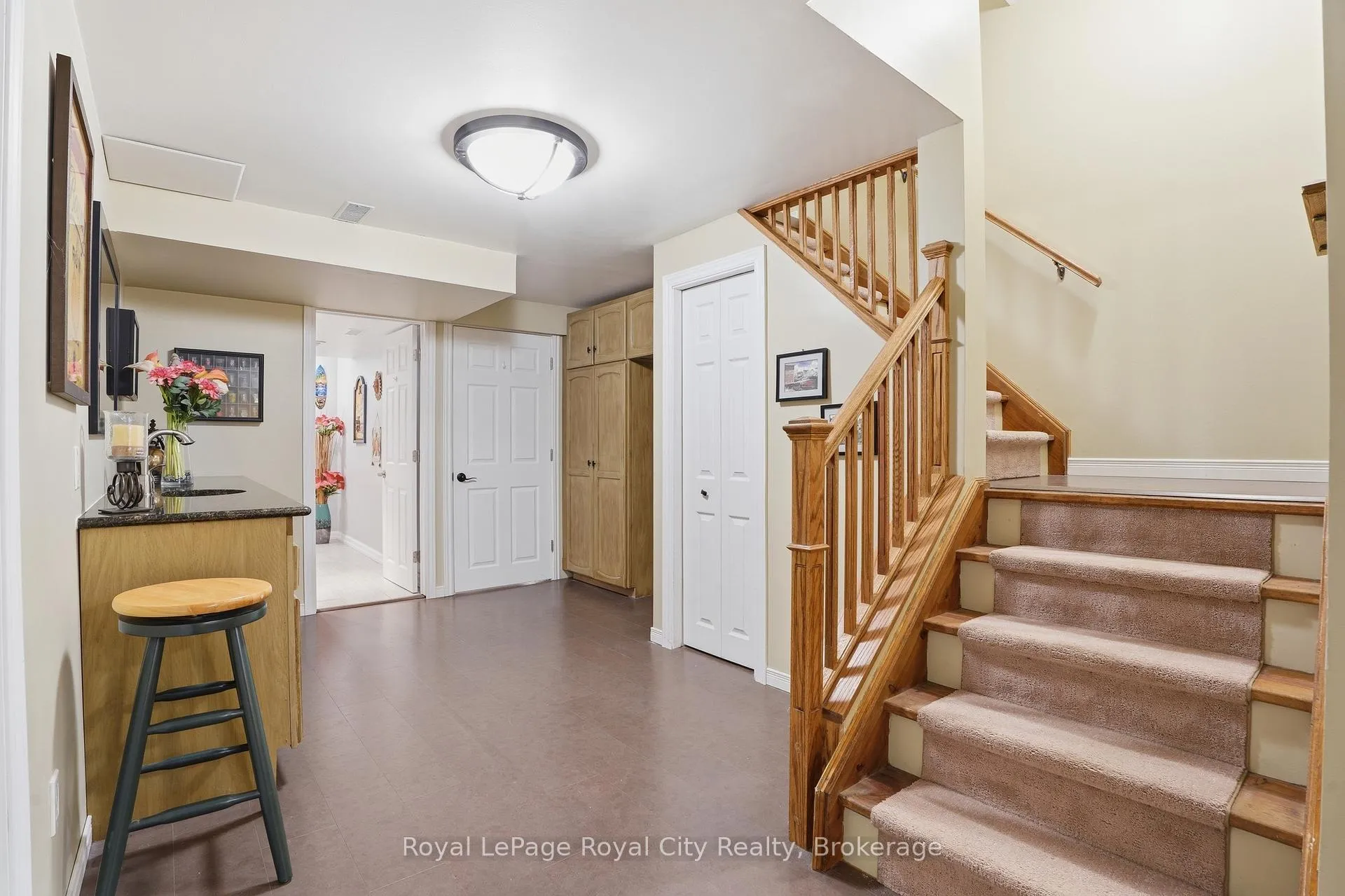 Photo 32 of 3 Darby Road, Guelph, Willow West/Sugarbush/West Acres — HOMEH