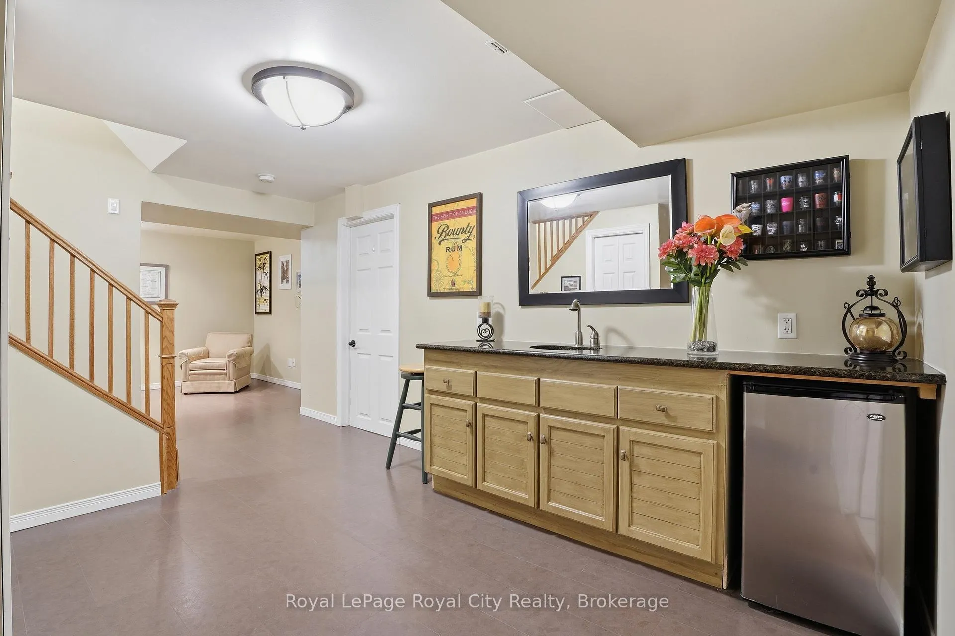 Photo 33 of 3 Darby Road, Guelph, Willow West/Sugarbush/West Acres — HOMEH