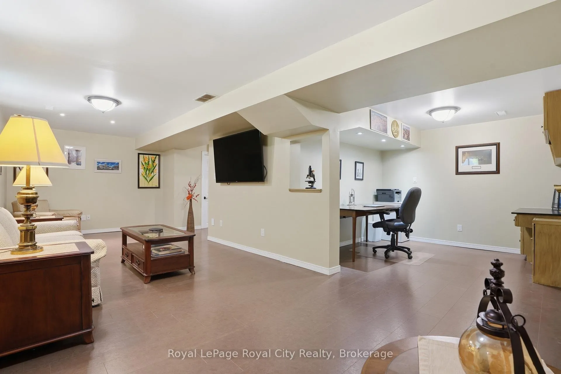 Photo 36 of 3 Darby Road, Guelph, Willow West/Sugarbush/West Acres — HOMEH