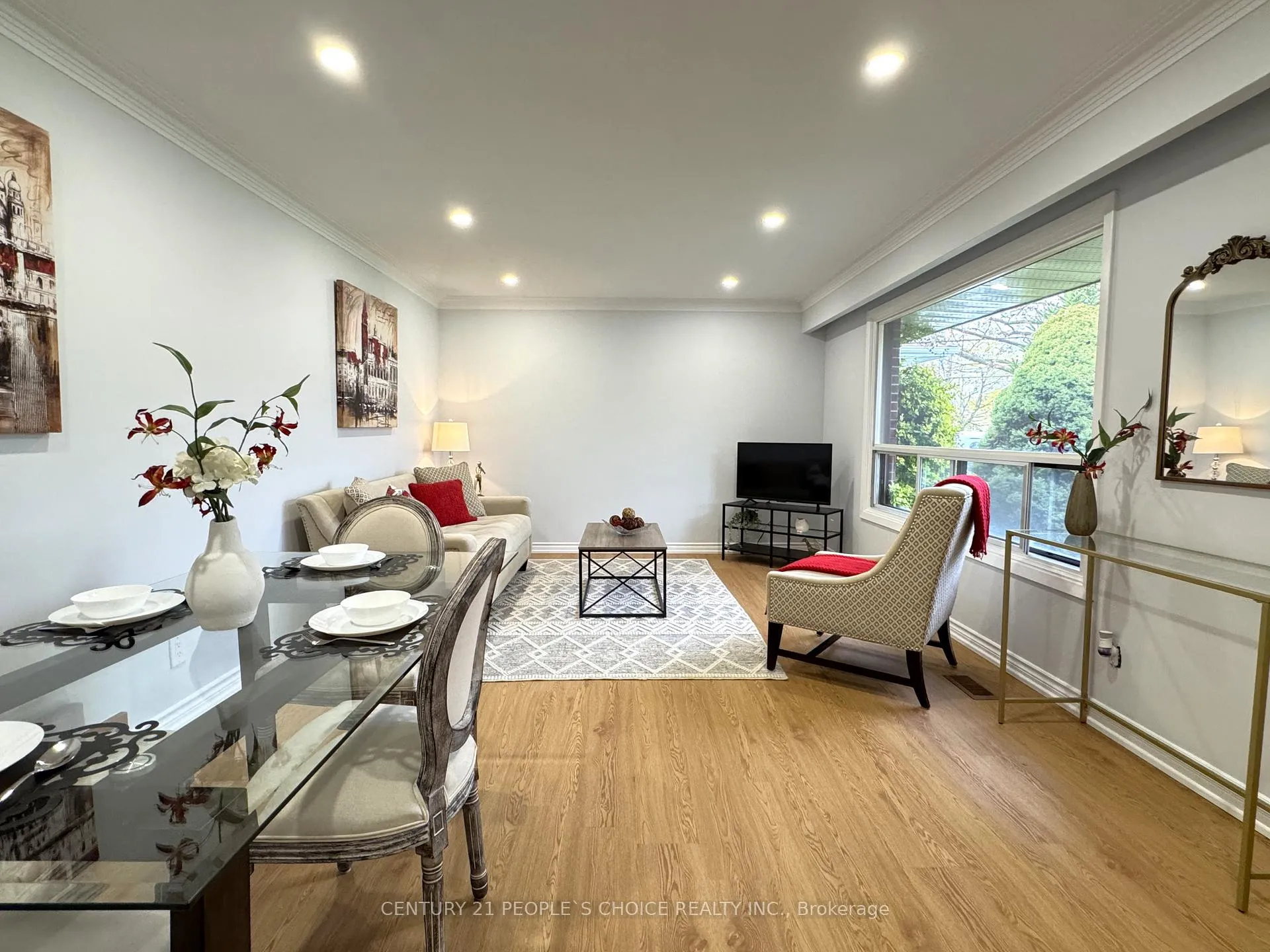 Front of 586 Central Pk Boulevard N