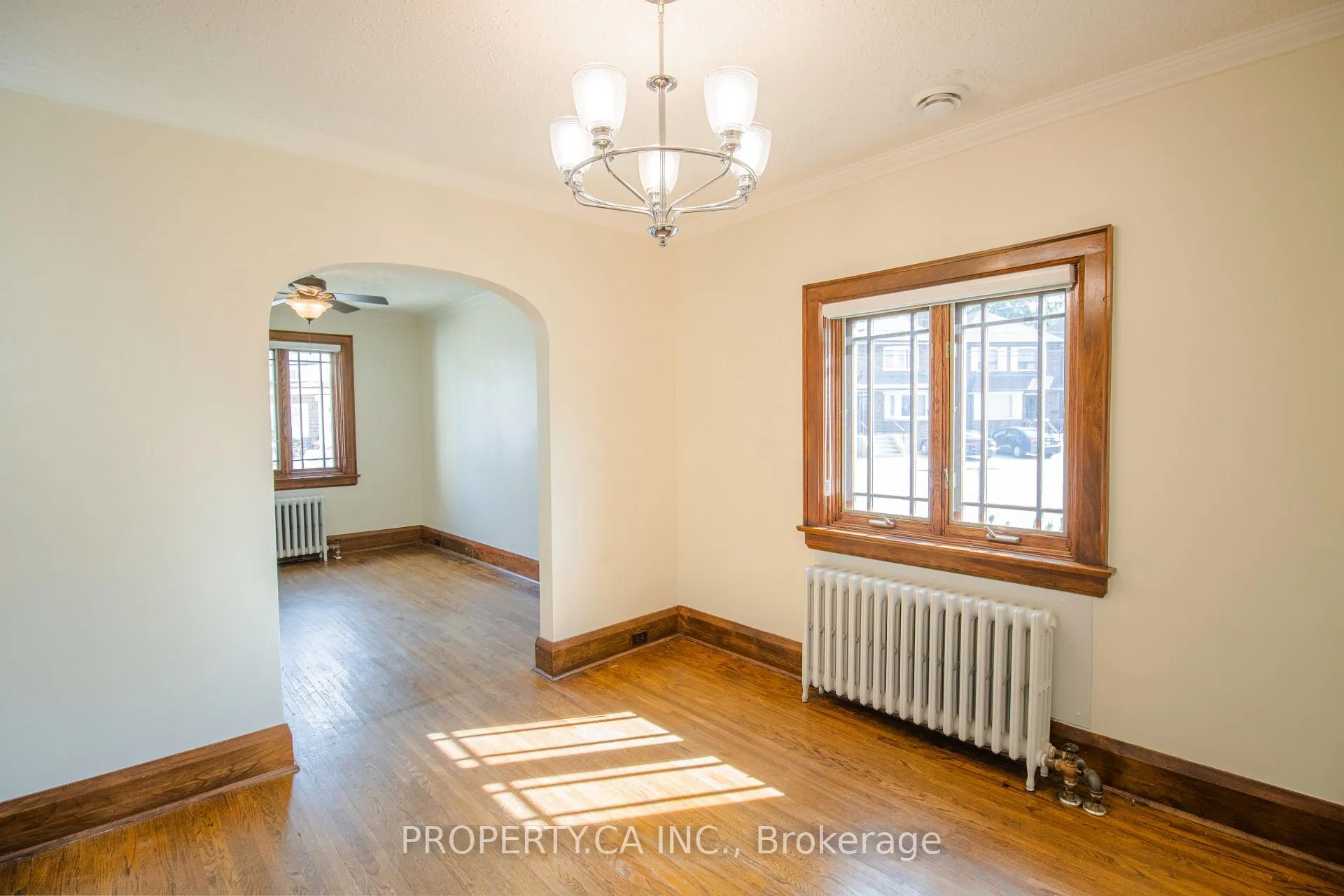 Photo 10 of 482 Donlands Avenue, Toronto, East York — HOMEH