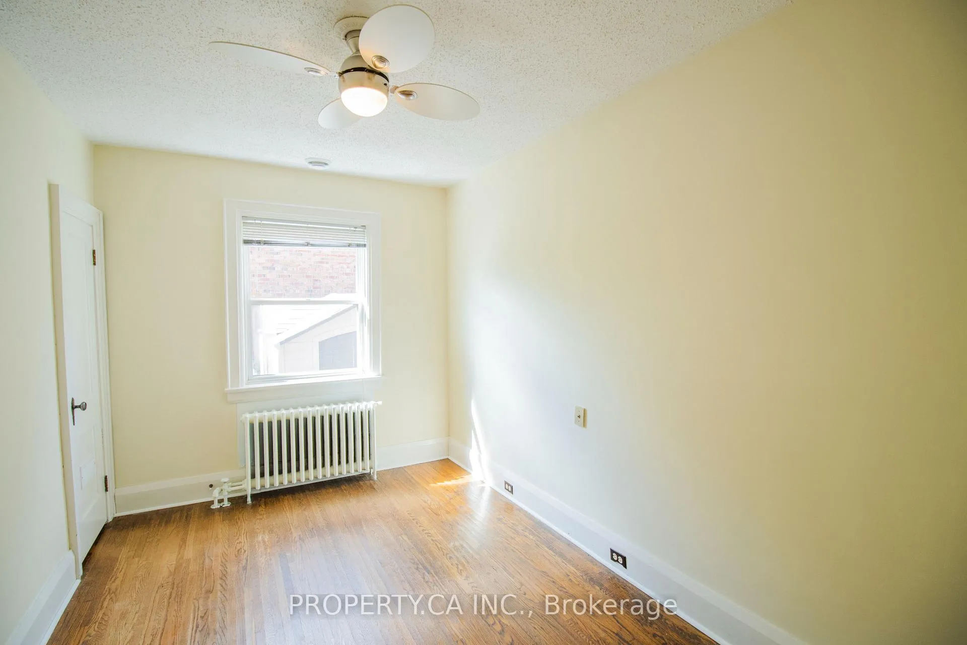 Photo 15 of 482 Donlands Avenue, Toronto, East York — HOMEH