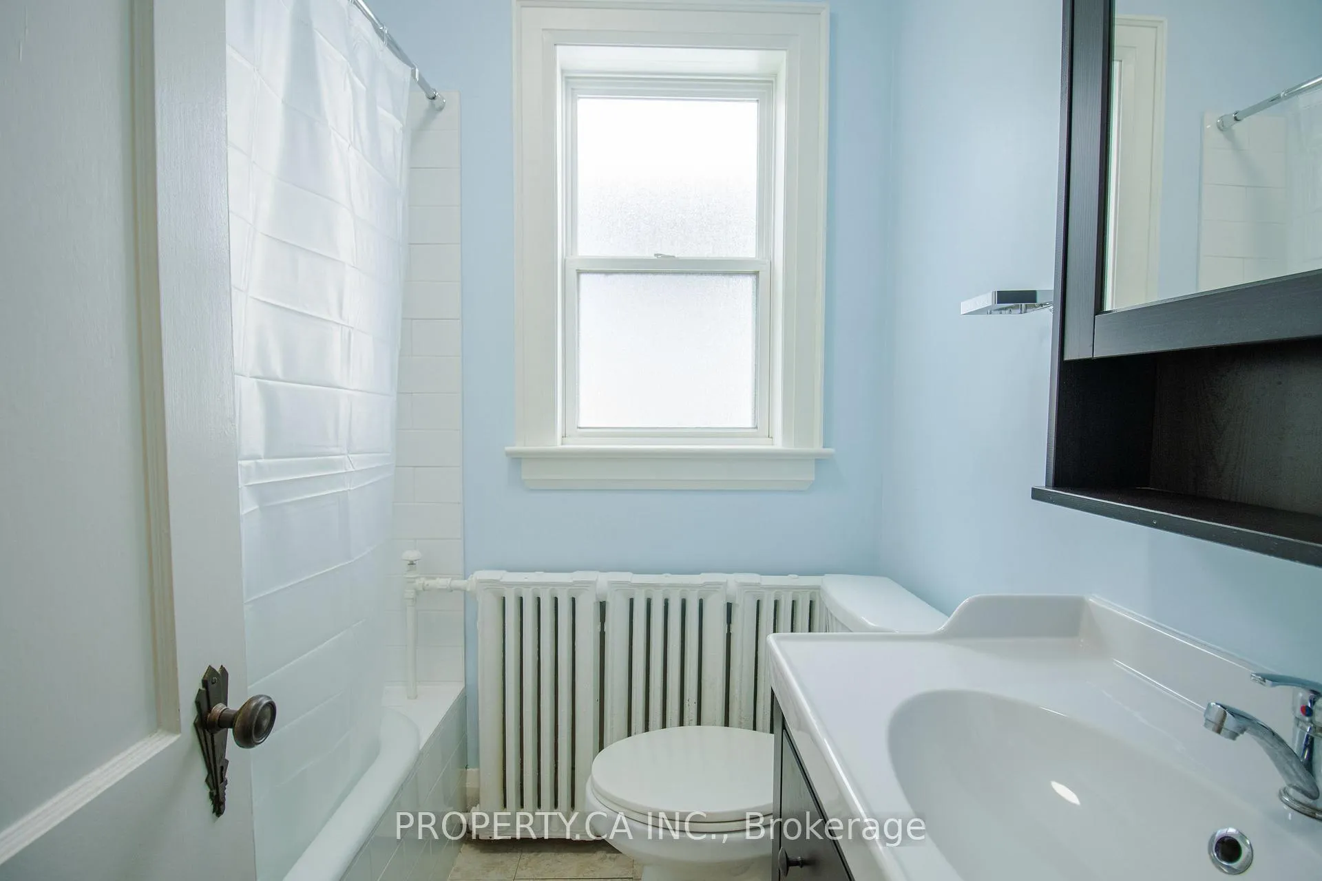 Photo 18 of 482 Donlands Avenue, Toronto, East York — HOMEH