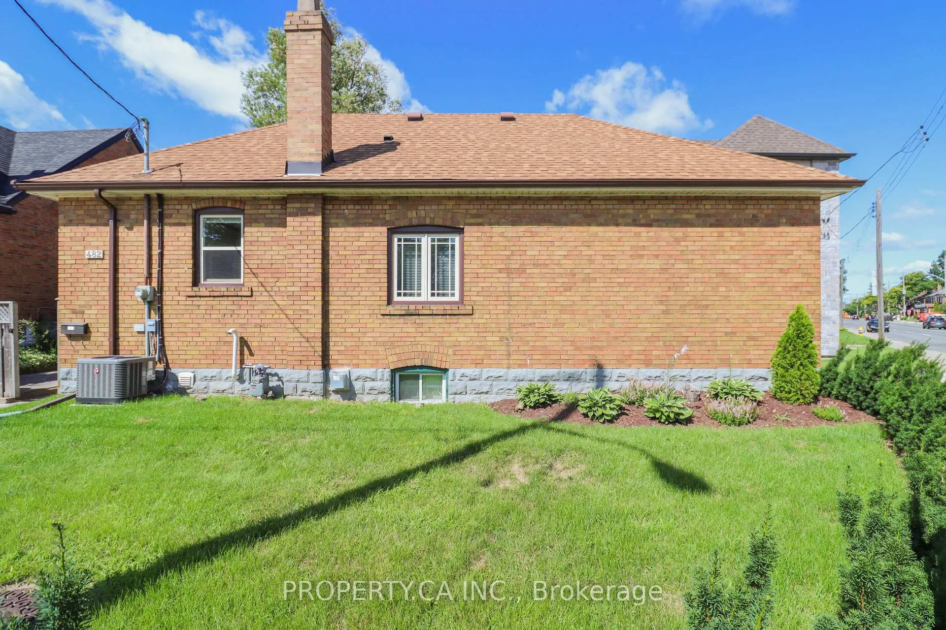 Photo 23 of 482 Donlands Avenue, Toronto, East York — HOMEH
