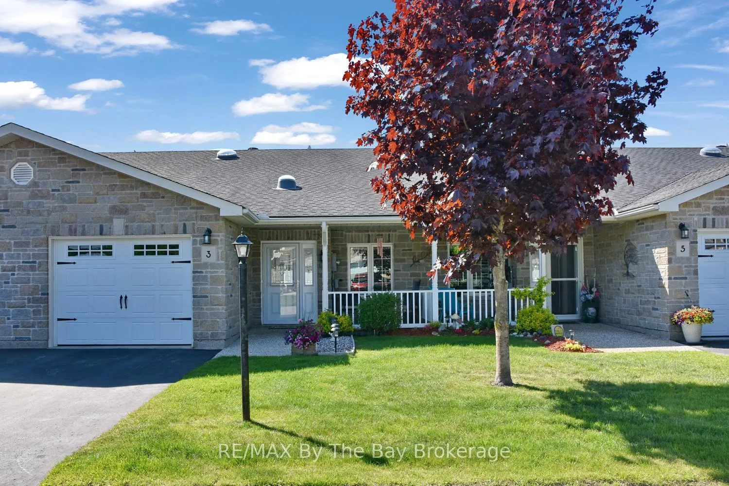 Photo 1 of 3 Garden Grove Crescent, Wasaga Beach — HOMEH