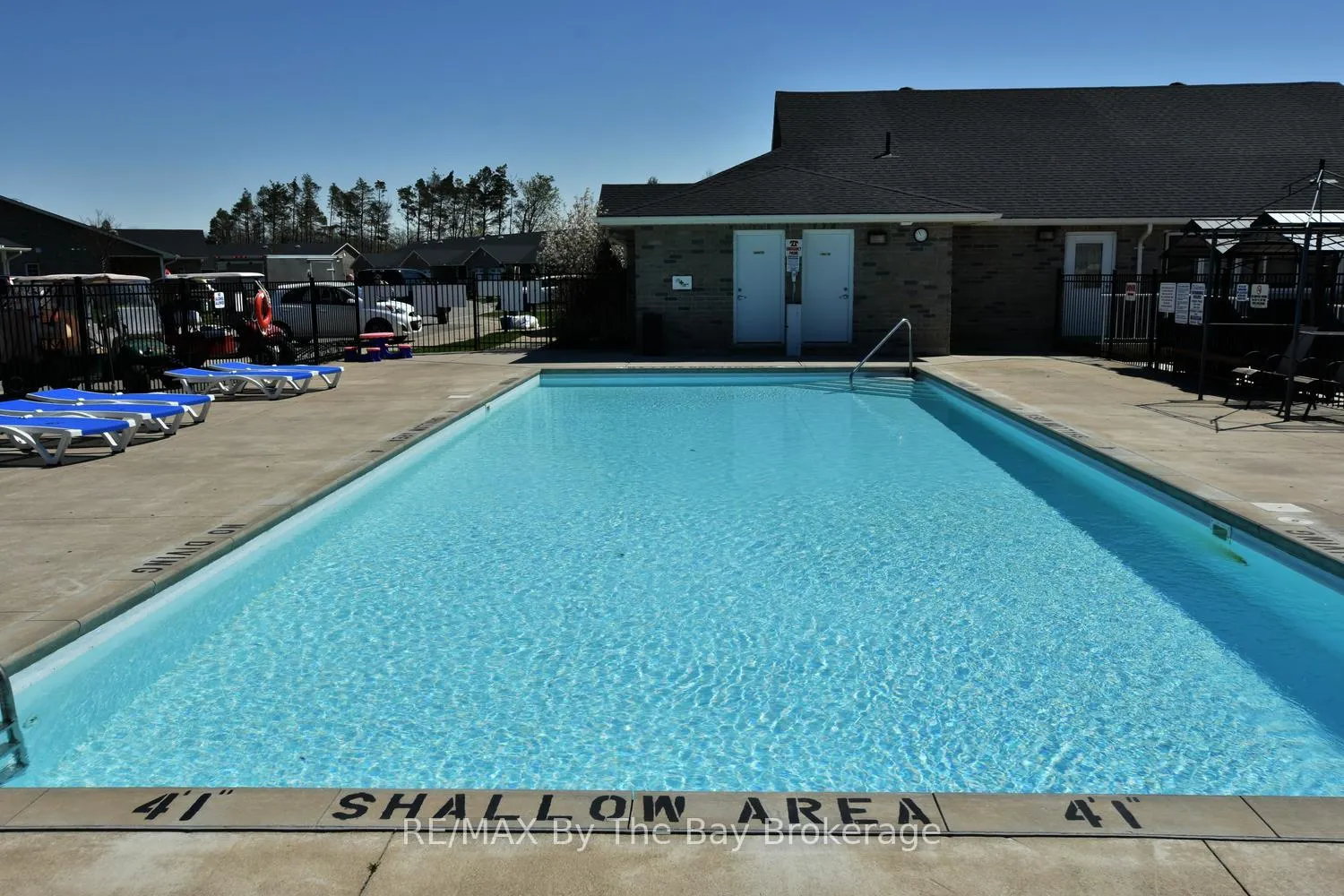 Photo 3 of 3 Garden Grove Crescent, Wasaga Beach — HOMEH