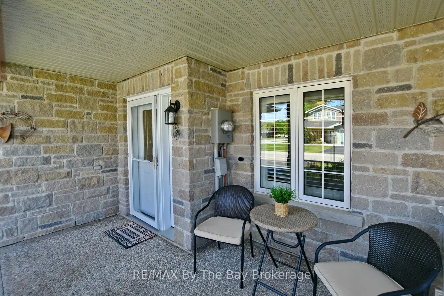 Photo 6 of 3 Garden Grove Crescent, Wasaga Beach — HOMEH