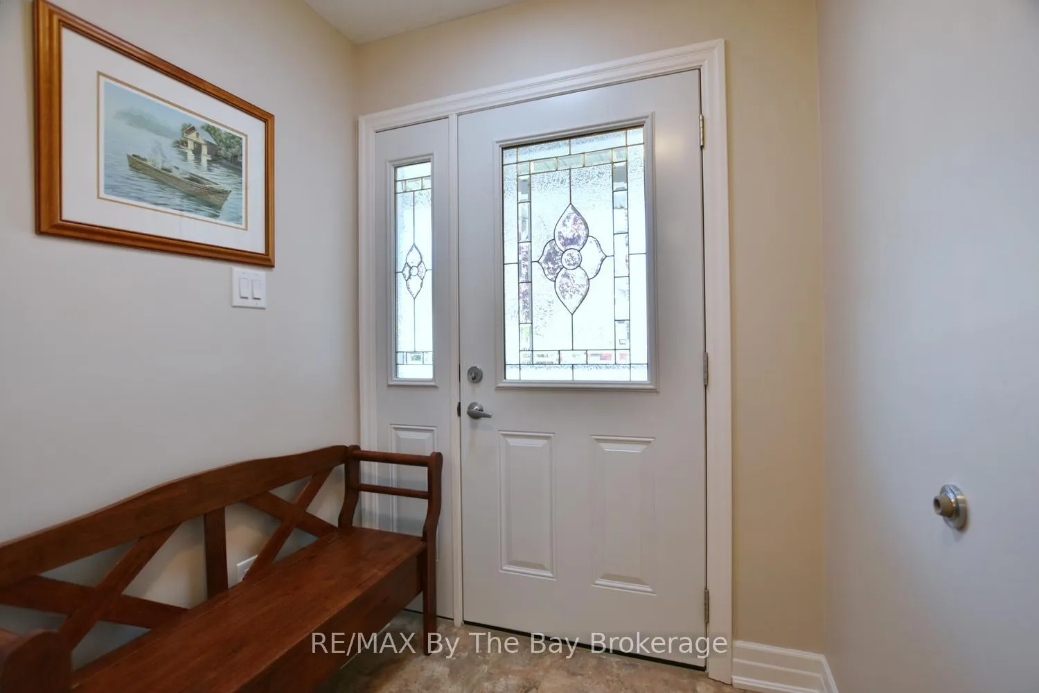 Photo 9 of 3 Garden Grove Crescent, Wasaga Beach — HOMEH