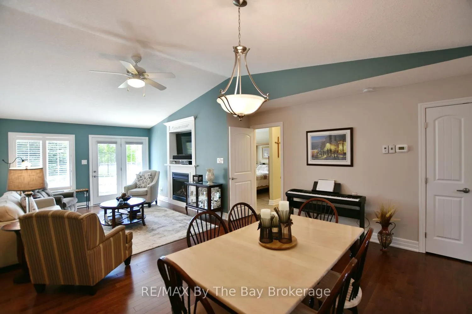 Photo 17 of 3 Garden Grove Crescent, Wasaga Beach — HOMEH