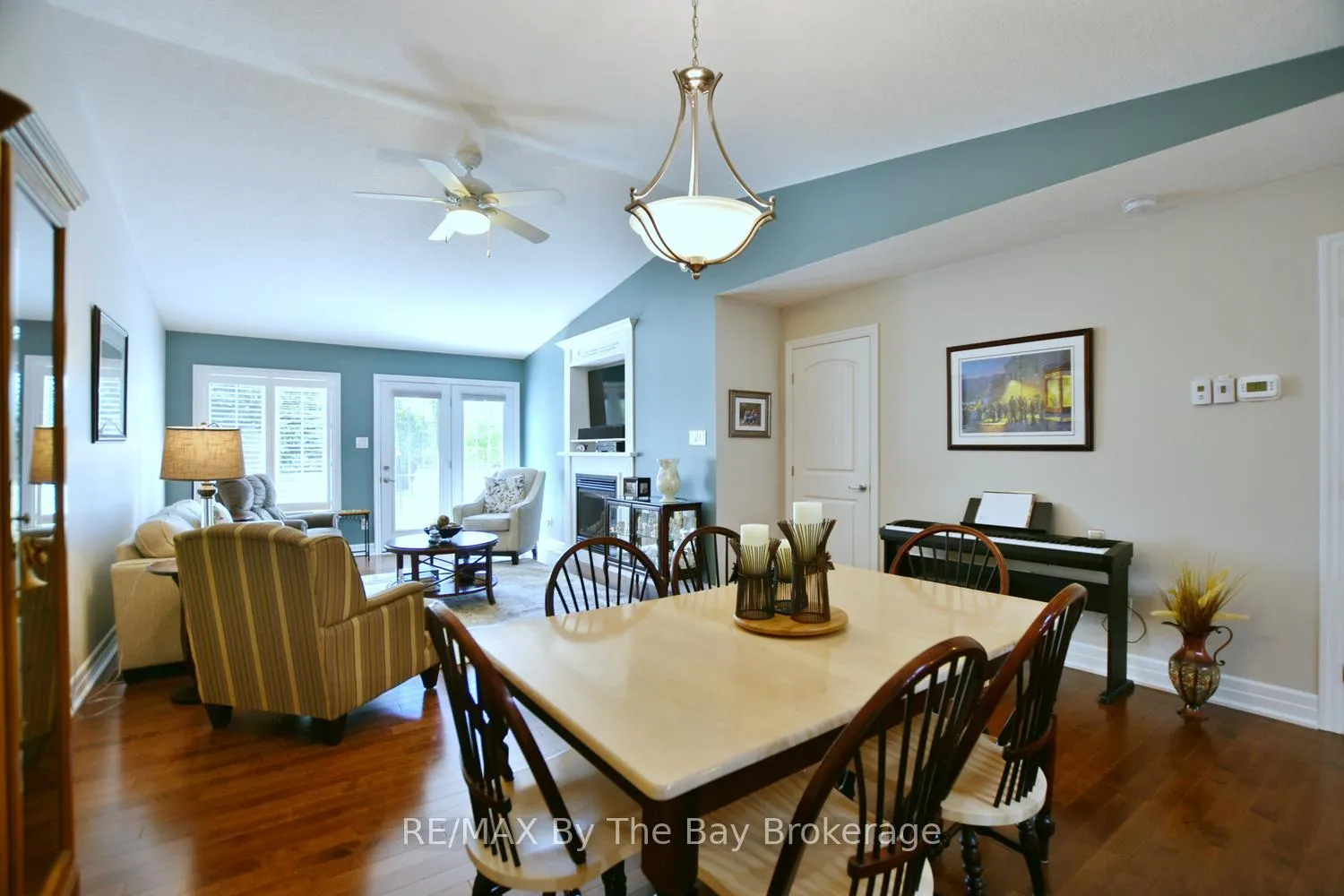 Photo 18 of 3 Garden Grove Crescent, Wasaga Beach — HOMEH