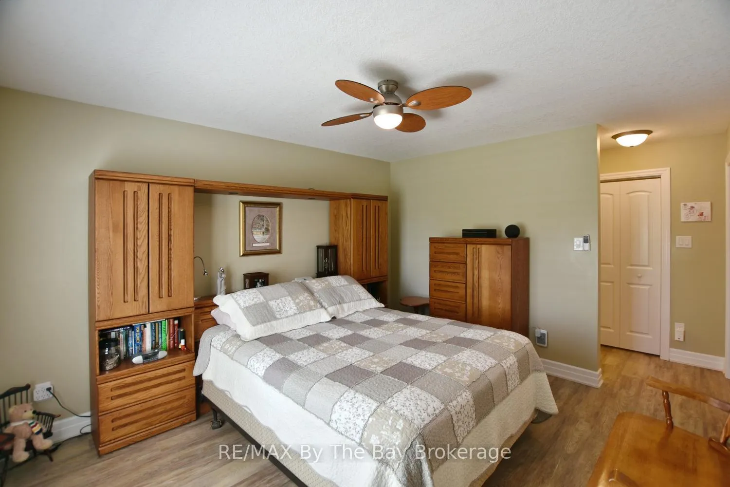 Photo 32 of 3 Garden Grove Crescent, Wasaga Beach — HOMEH