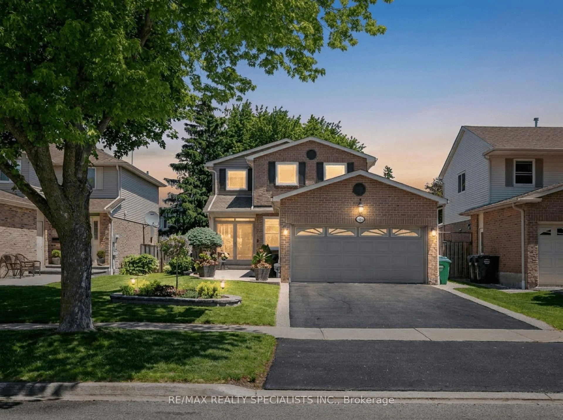 Photo 3 of 6181 Miller's Grove, Mississauga, Meadowvale — HOMEH