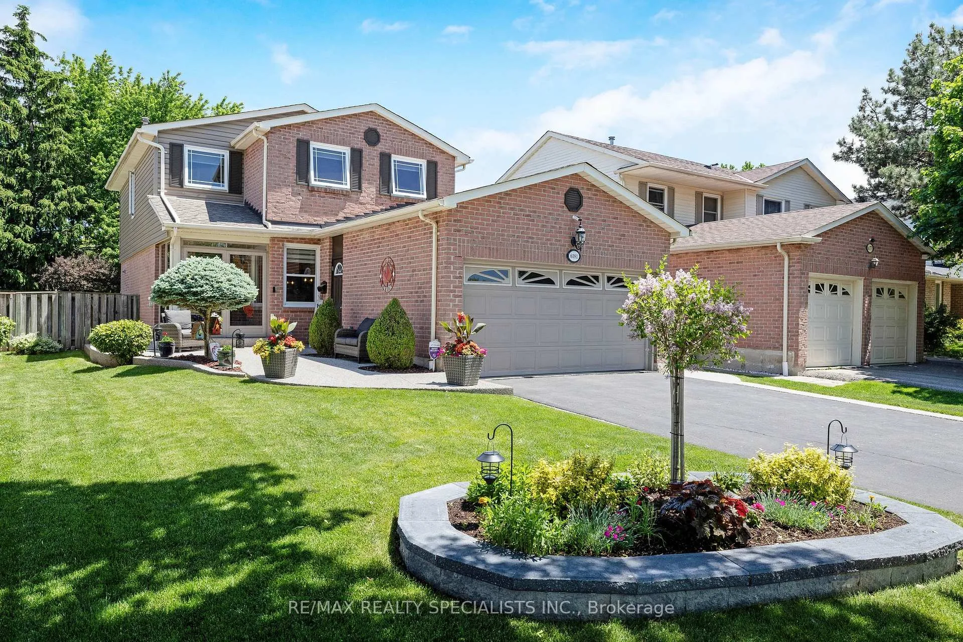 Photo 4 of 6181 Miller's Grove, Mississauga, Meadowvale — HOMEH