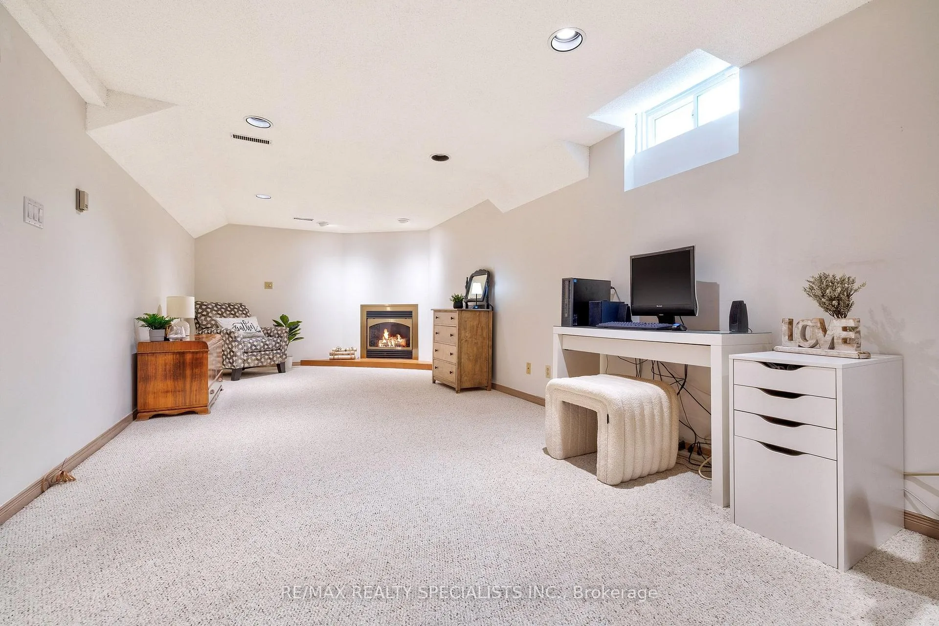 Photo 32 of 6181 Miller's Grove, Mississauga, Meadowvale — HOMEH