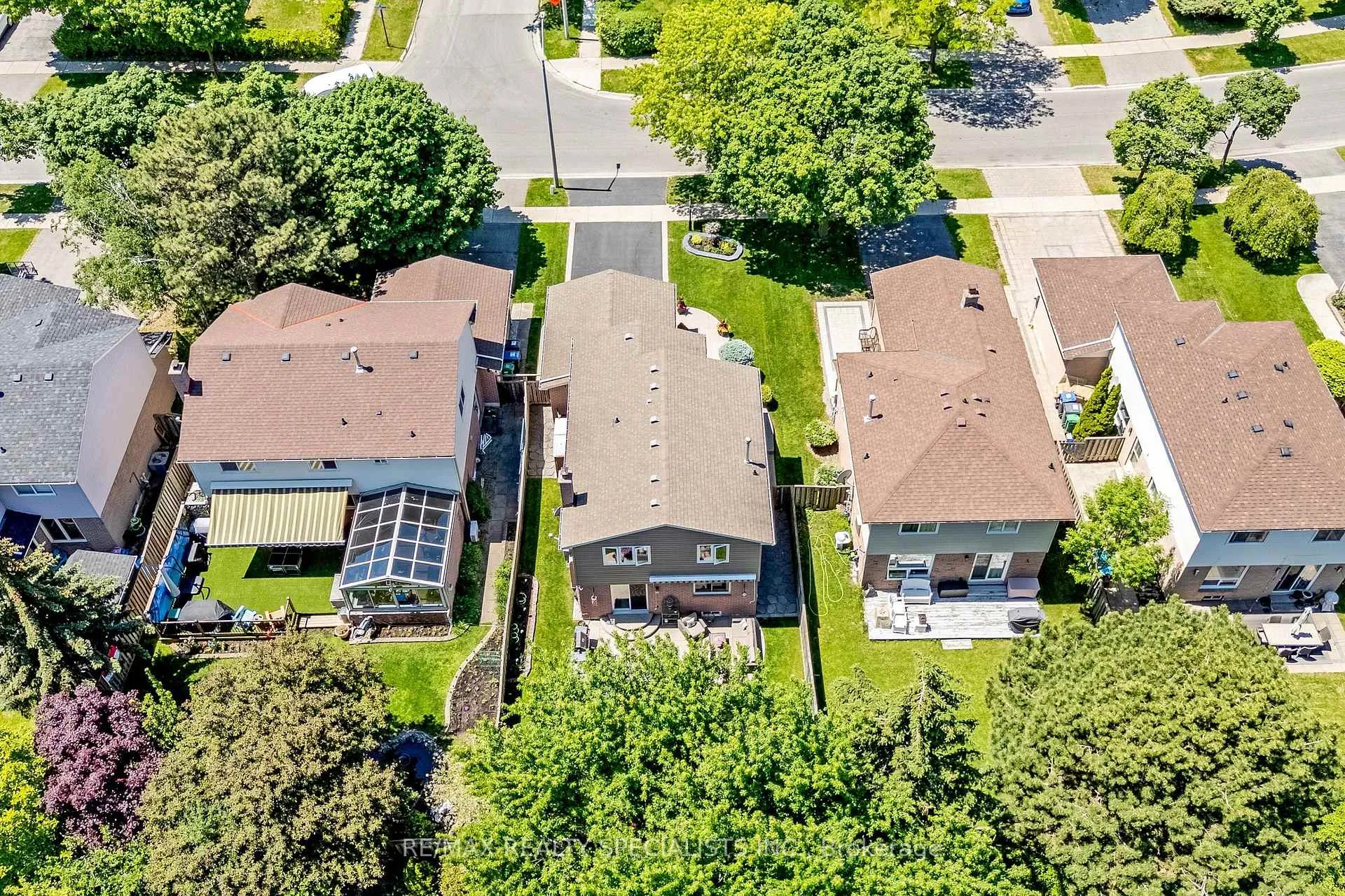 Photo 34 of 6181 Miller's Grove, Mississauga, Meadowvale — HOMEH