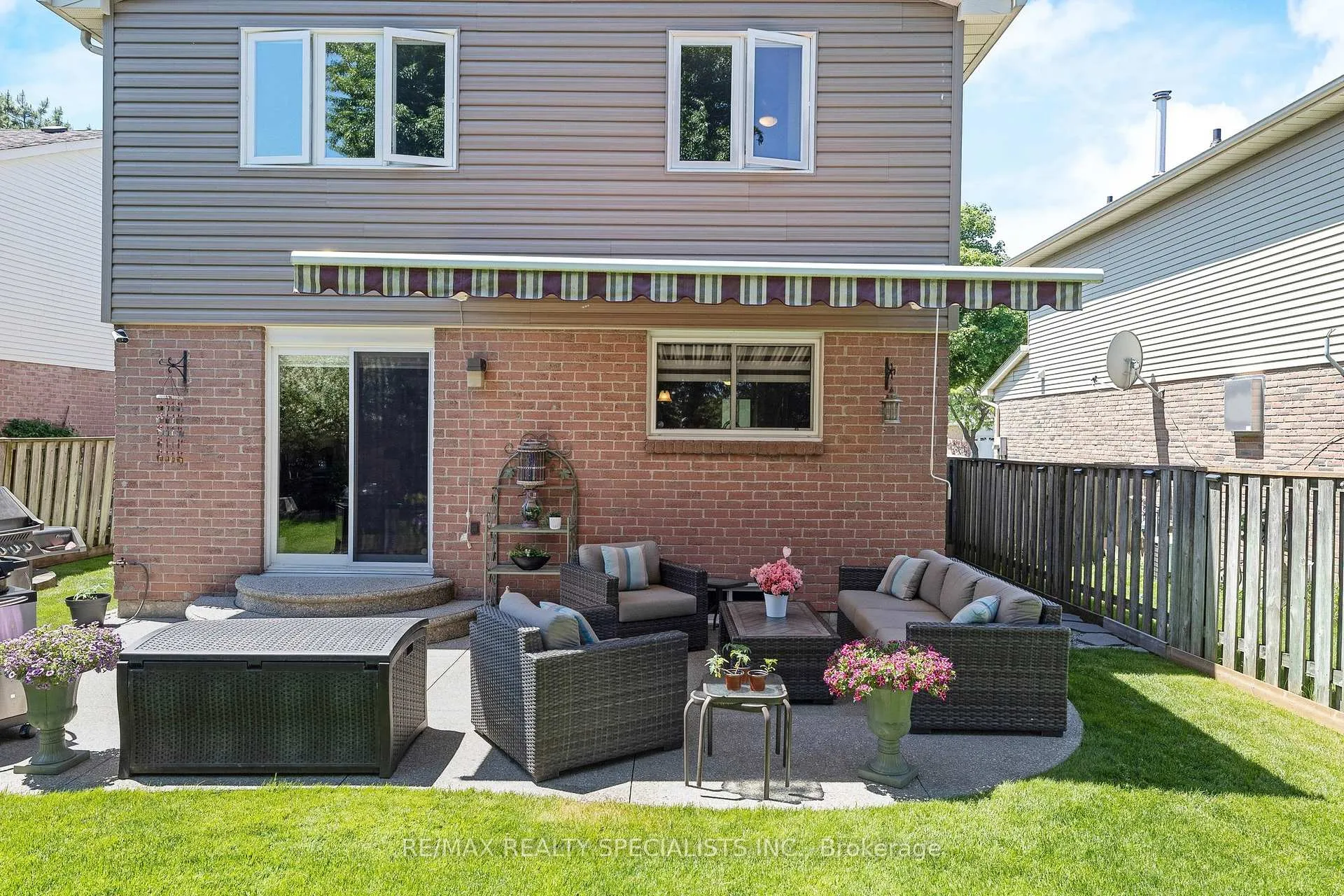 Photo 42 of 6181 Miller's Grove, Mississauga, Meadowvale — HOMEH