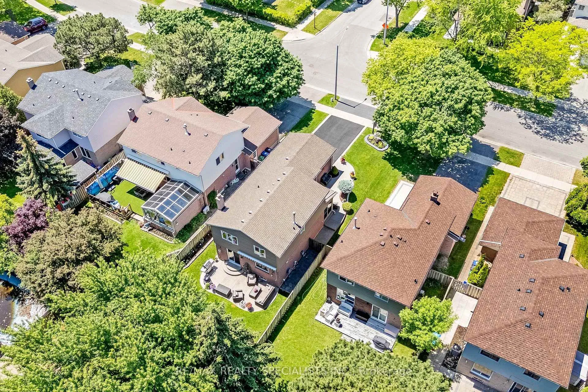 Photo 45 of 6181 Miller's Grove, Mississauga, Meadowvale — HOMEH