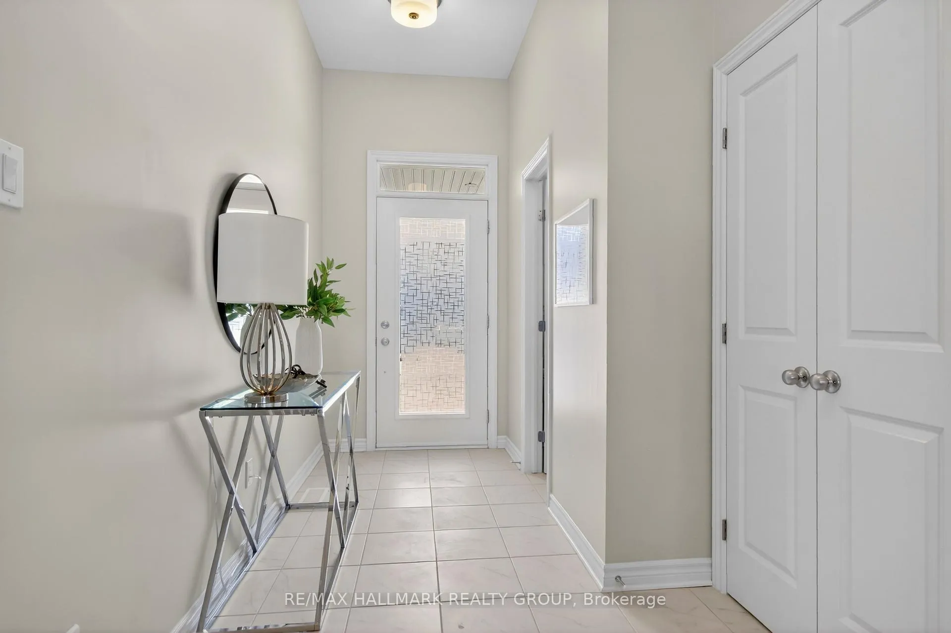 Photo 5 of 737 Maverick Crescent, Ottawa, Remainder of Stittsville & Area — HOMEH