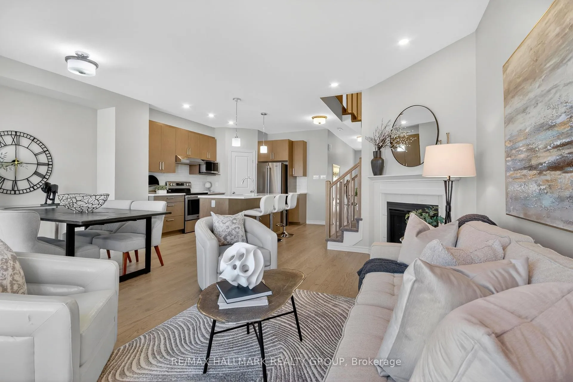 Photo 15 of 737 Maverick Crescent, Ottawa, Remainder of Stittsville & Area — HOMEH