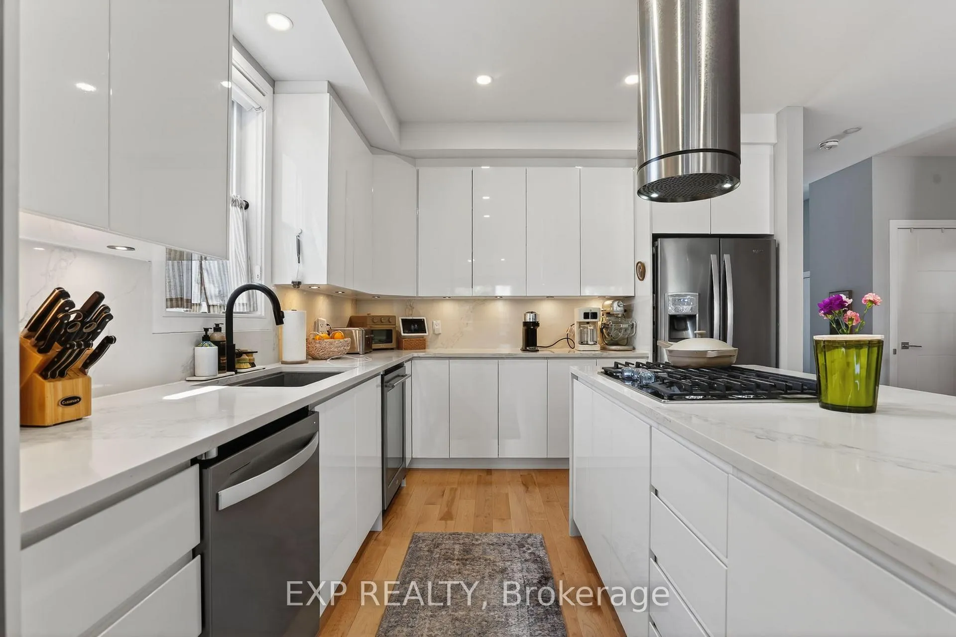 Photo 5 of 215 Columbus Avenue, Ottawa, Overbrook/Castle Heights — HOMEH