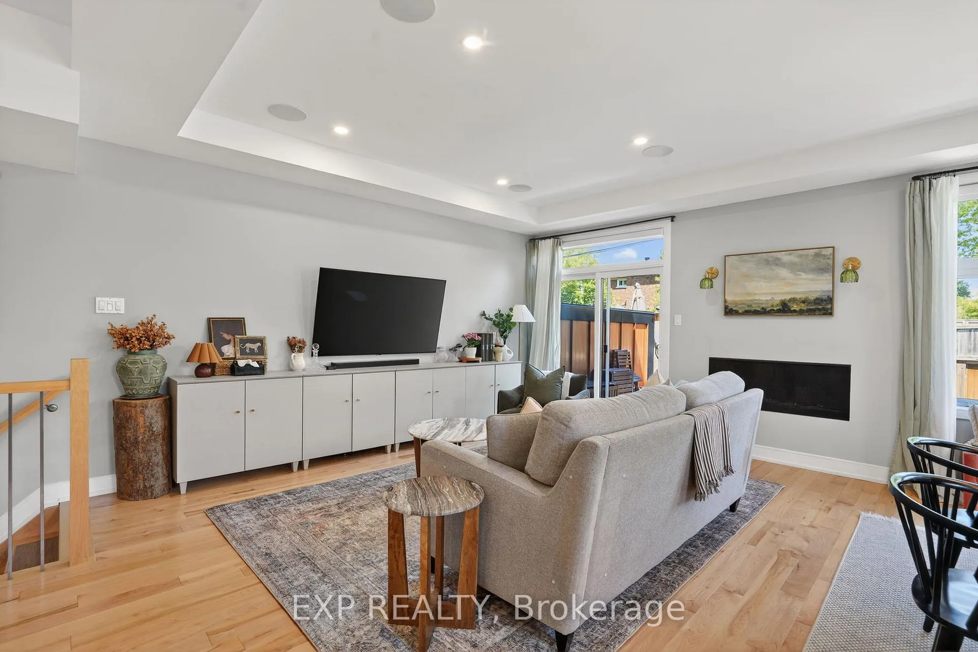 Photo 12 of 215 Columbus Avenue, Ottawa, Overbrook/Castle Heights — HOMEH