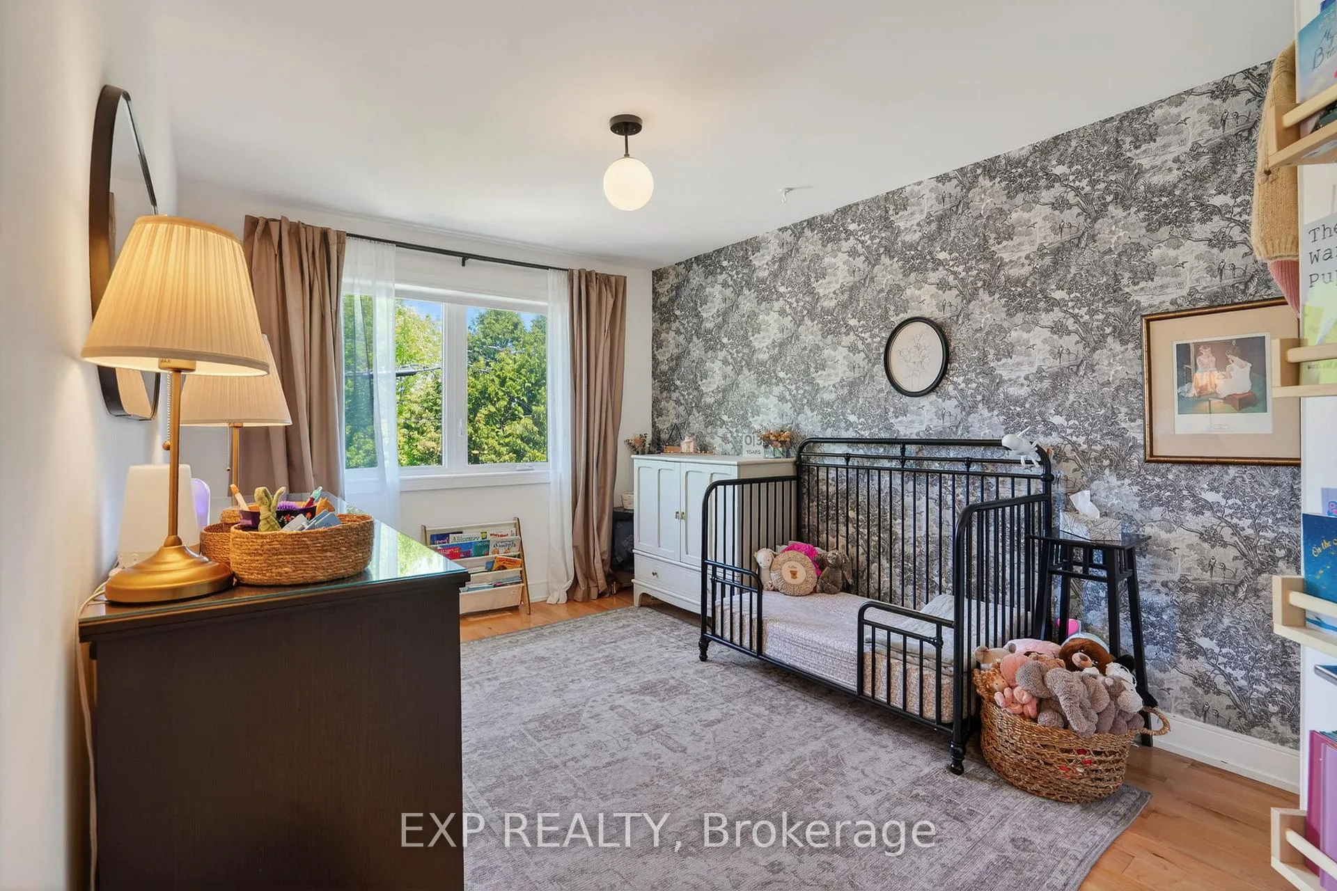 Photo 22 of 215 Columbus Avenue, Ottawa, Overbrook/Castle Heights — HOMEH