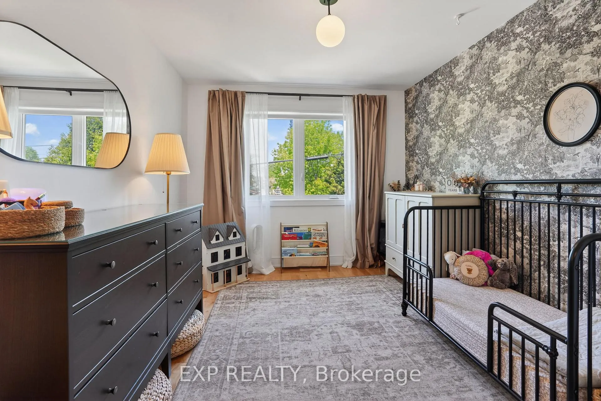 Photo 23 of 215 Columbus Avenue, Ottawa, Overbrook/Castle Heights — HOMEH