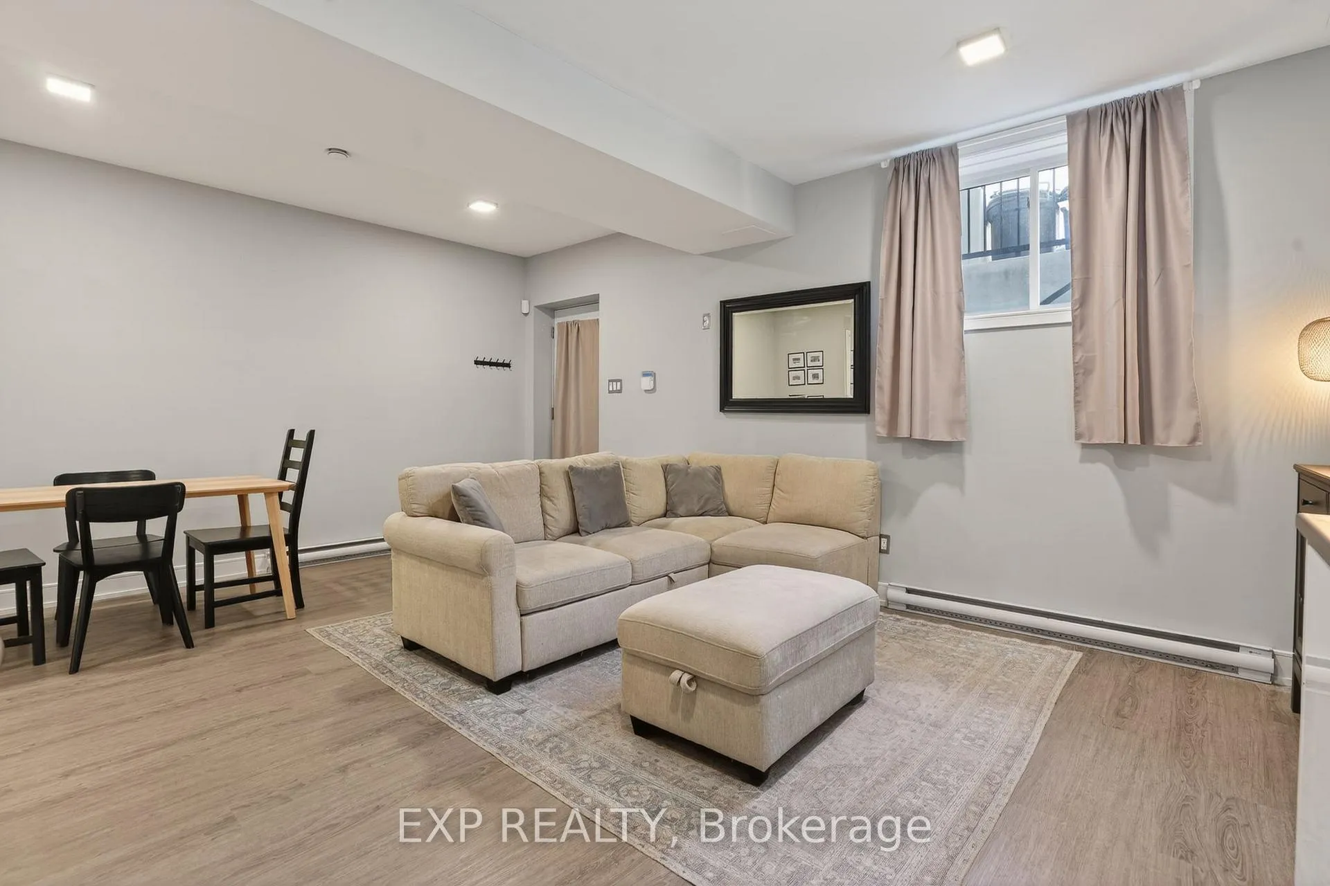 Photo 31 of 215 Columbus Avenue, Ottawa, Overbrook/Castle Heights — HOMEH