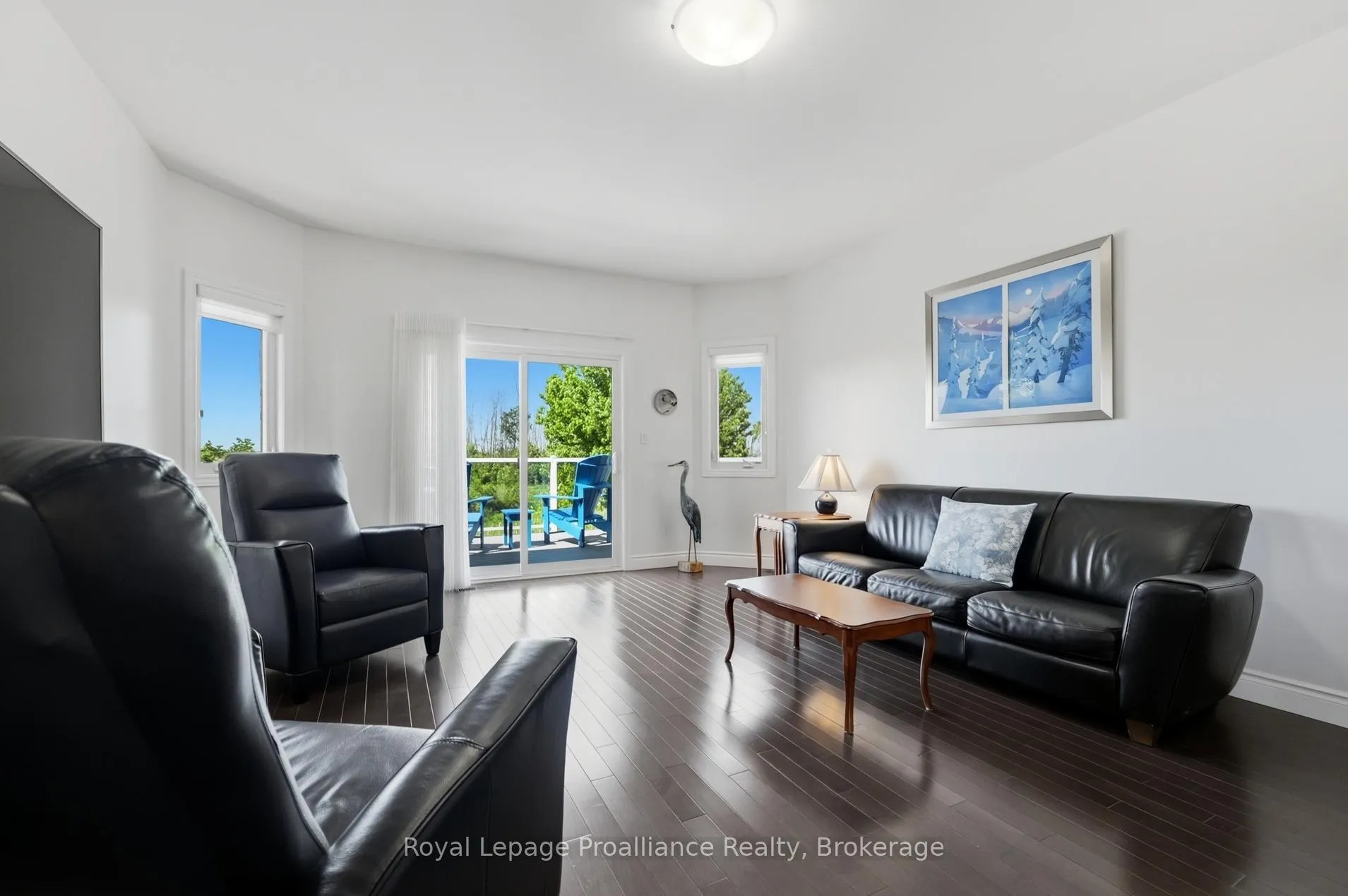 Photo 6 of 17 Hanover Court, Belleville, Thurlow Ward — HOMEH