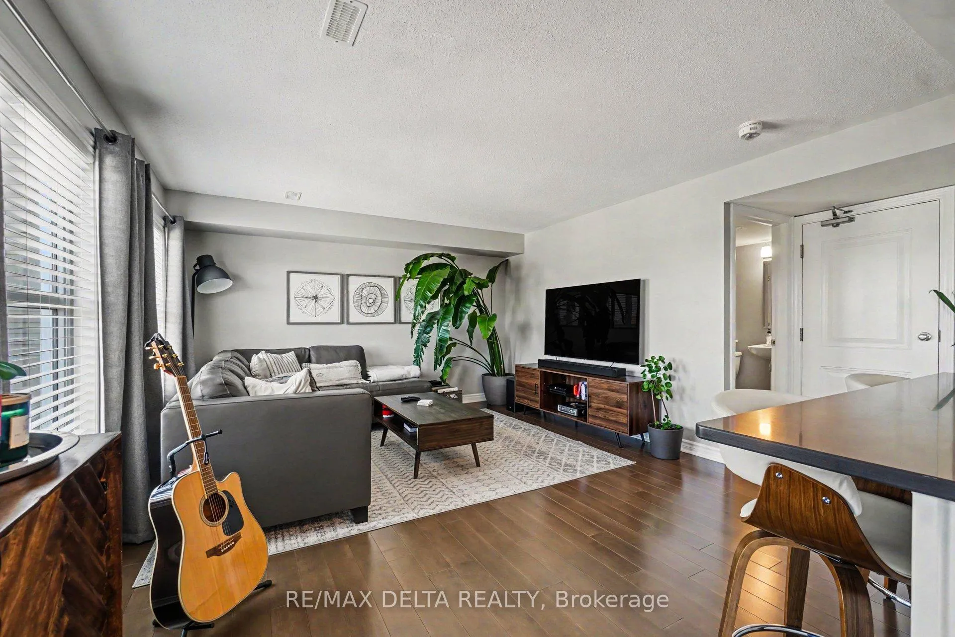 Photo 7 of Unit 216, 301B Des Tilleuls Private, Ottawa, Avalon West — HOMEH