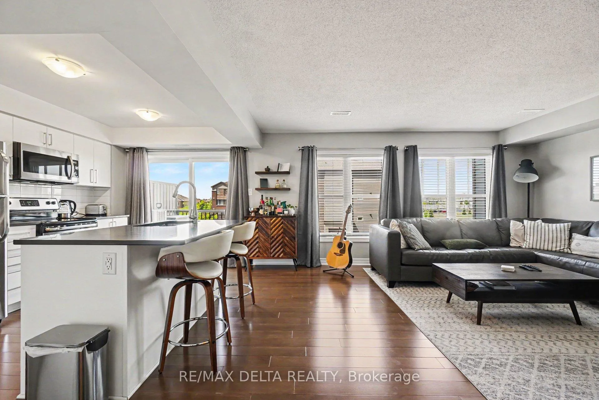Photo 9 of Unit 216, 301B Des Tilleuls Private, Ottawa, Avalon West — HOMEH