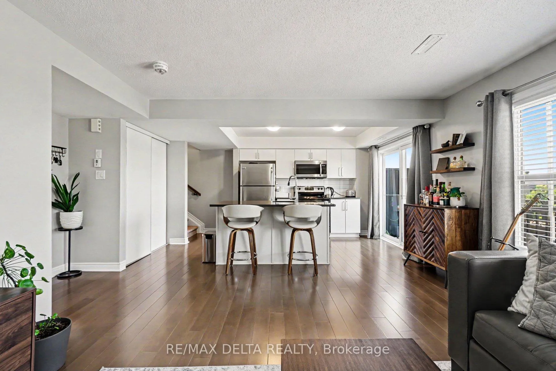 Photo 10 of Unit 216, 301B Des Tilleuls Private, Ottawa, Avalon West — HOMEH